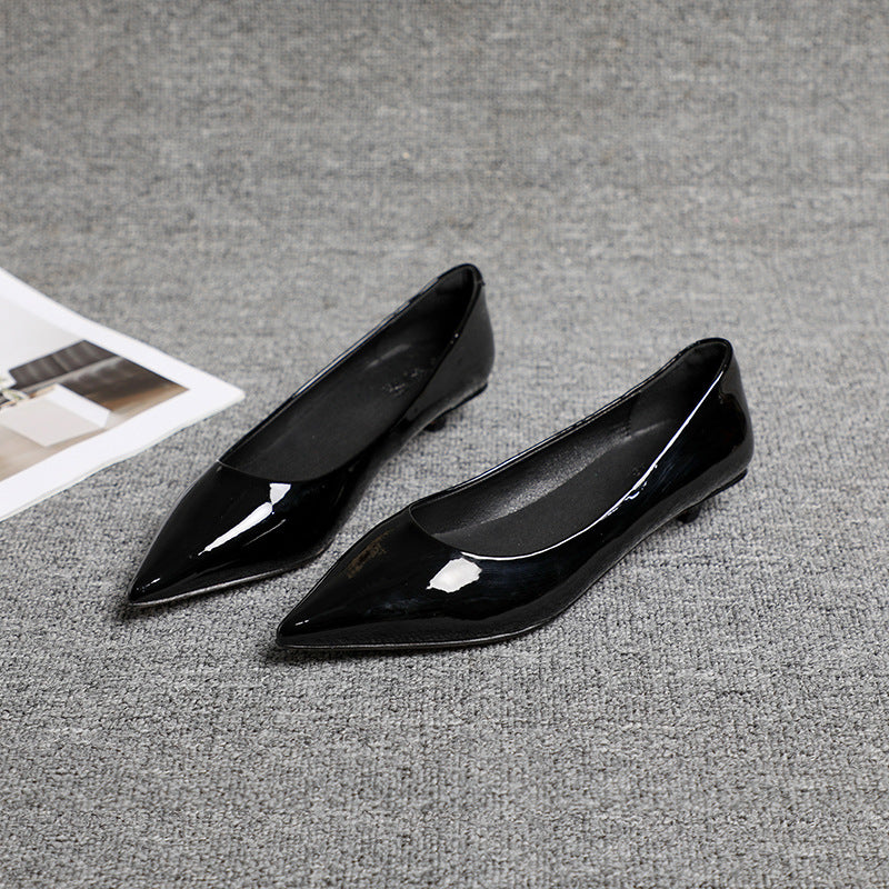 Zapatos de Cuero Negro con Punta en Pico para Oficina - Mujer
