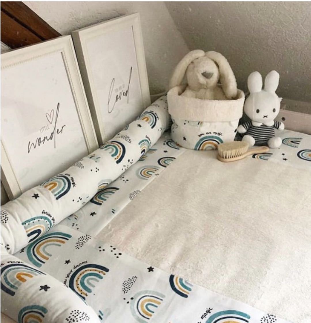 Cojín Largo Protector de Cama de Algodón con Estampado Arcoíris