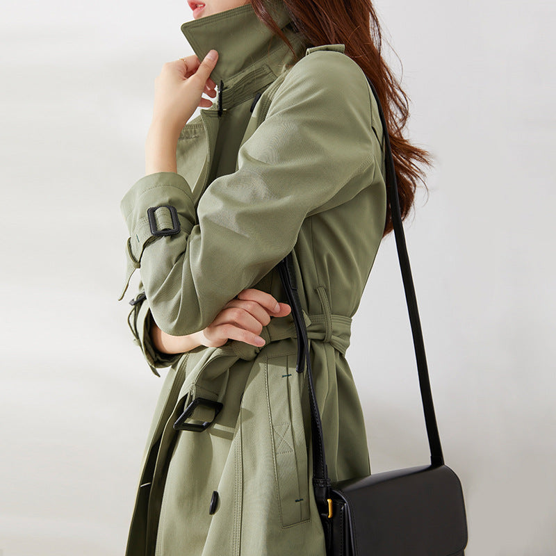 Gabardina Cruzada de Color Sólido con Cintura Marcada