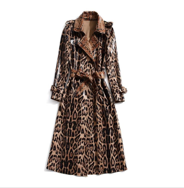 Gabardina de Ante Brillante con Estampado de Leopardo y Cordón